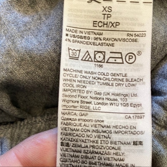 Gap Grey Halter Knit Romper - Picture 5 of 5